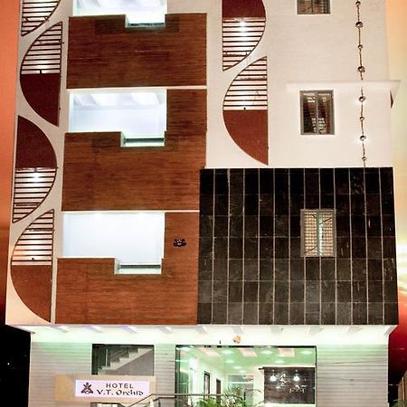 Hotel Vt Orchid Chennai Bagian luar foto